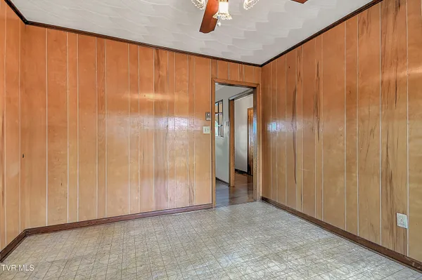 $309,900 | 879 Wayne Avenue Northeast, Abingdon, VA 24210