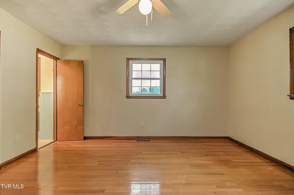 $309,900 | 879 Wayne Avenue Northeast, Abingdon, VA 24210