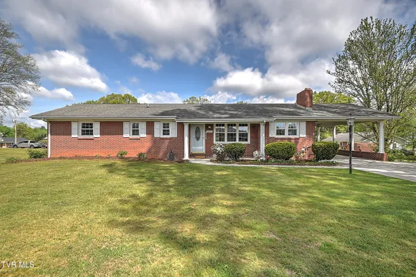 $309,900 | 879 Wayne Avenue Northeast, Abingdon, VA 24210