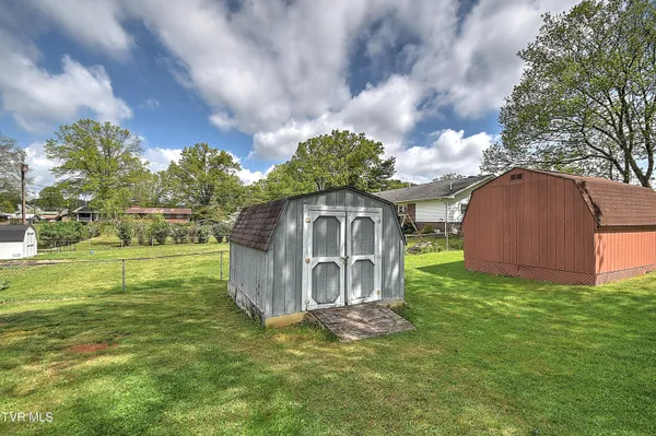 $309,900 | 879 Wayne Avenue Northeast, Abingdon, VA 24210