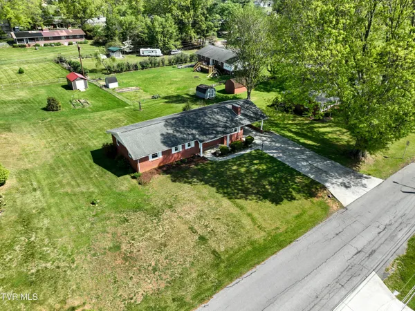 $309,900 | 879 Wayne Avenue Northeast, Abingdon, VA 24210