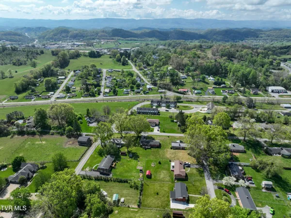 $309,900 | 879 Wayne Avenue Northeast, Abingdon, VA 24210