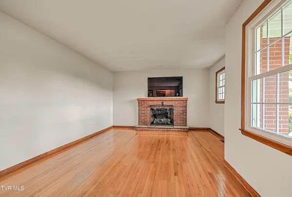 $309,900 | 879 Wayne Avenue Northeast, Abingdon, VA 24210