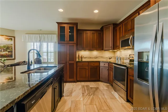 $589,500 | 3168 Twin Rivers Point, Unit 3E, Camdenton, MO 65020