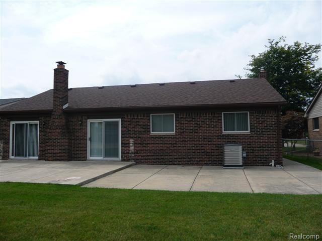 47742 Tilch Road Macomb, MI 48044 - Photo 3 of 12 rear