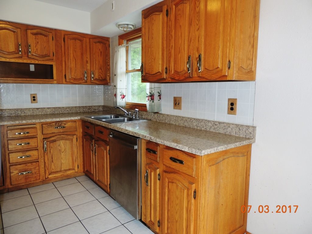 15578 Sharp Road Rockton, IL 61072 - Photo 6 of 24 Gallery Image 6
