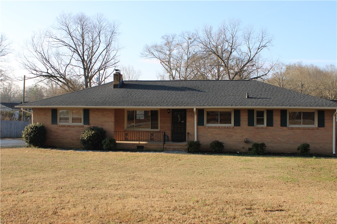 620 Fairmont Road Anderson, SC 29621 - Photo 1 of 21