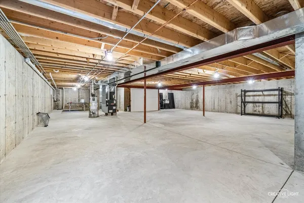 a view of house with a yard