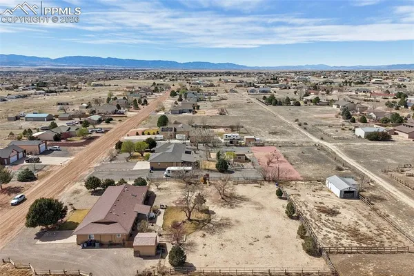 $400,000 | 1003 West Camino Al Cielo, Pueblo, CO 81007