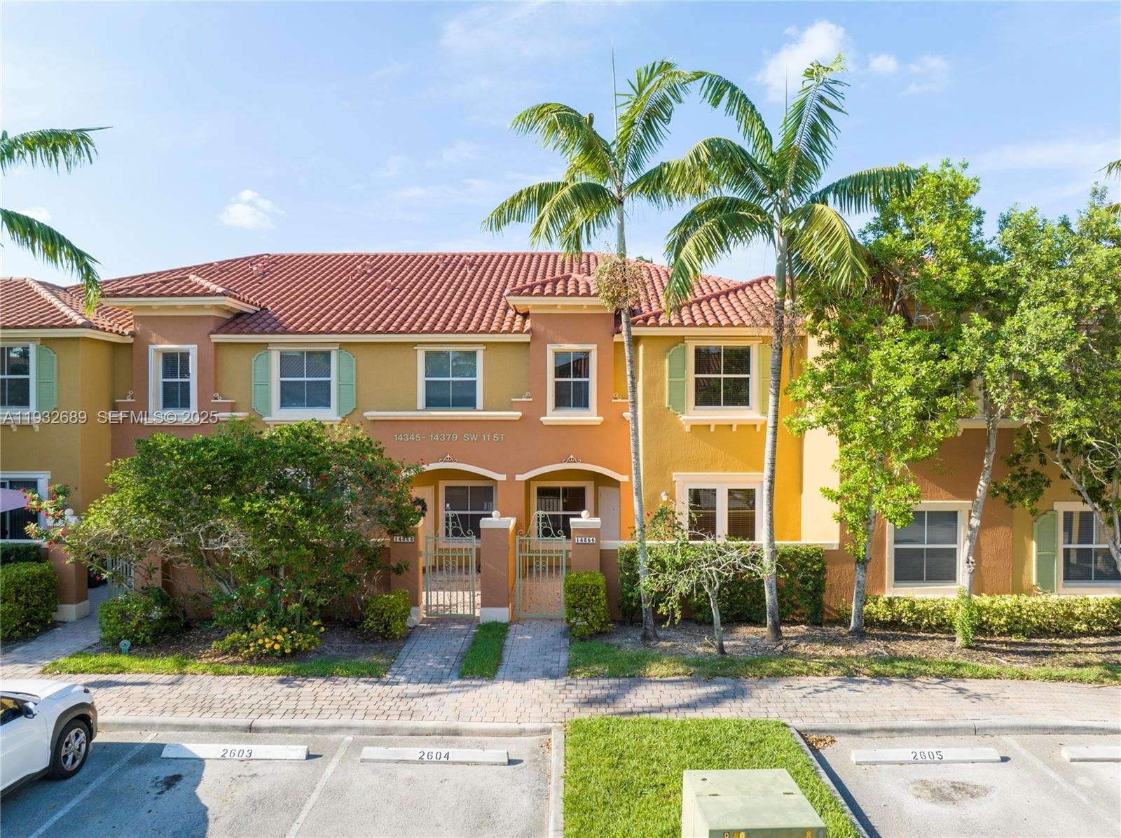 14355 Southwest 11th Street, Unit 2604 Pembroke Pines, FL 33027 - Photo 5 of 30