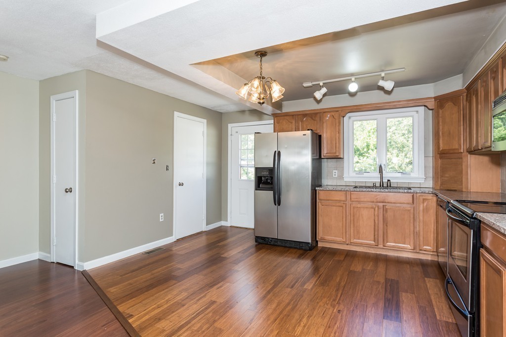 1430 Russell Road, Unit 1 Westfield, MA 01085 - Photo 11 of 30 Gallery Image 11