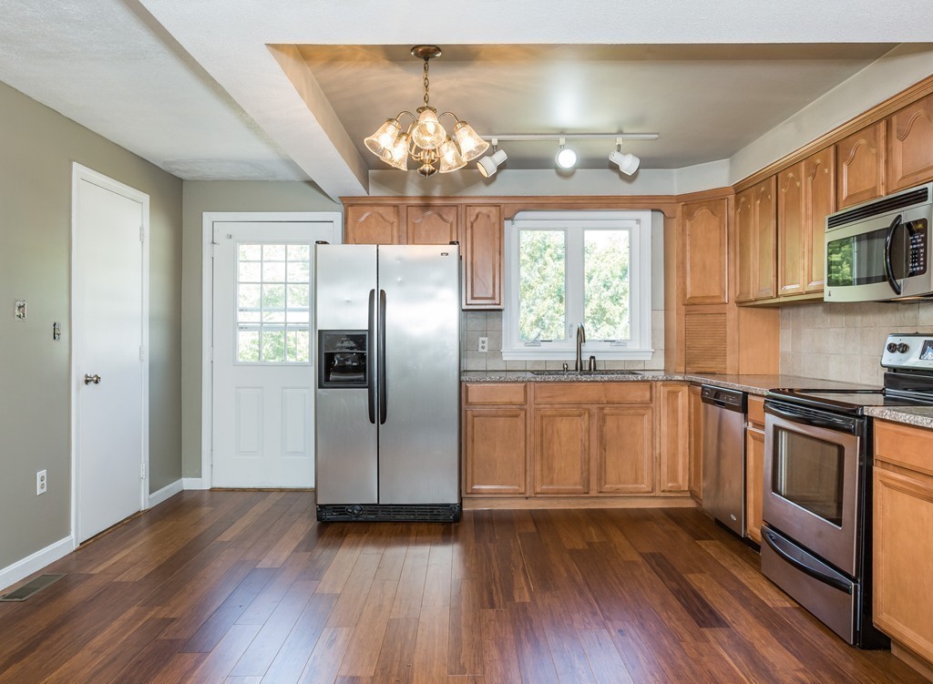 1430 Russell Road, Unit 1 Westfield, MA 01085 - Photo 12 of 30 Gallery Image 12