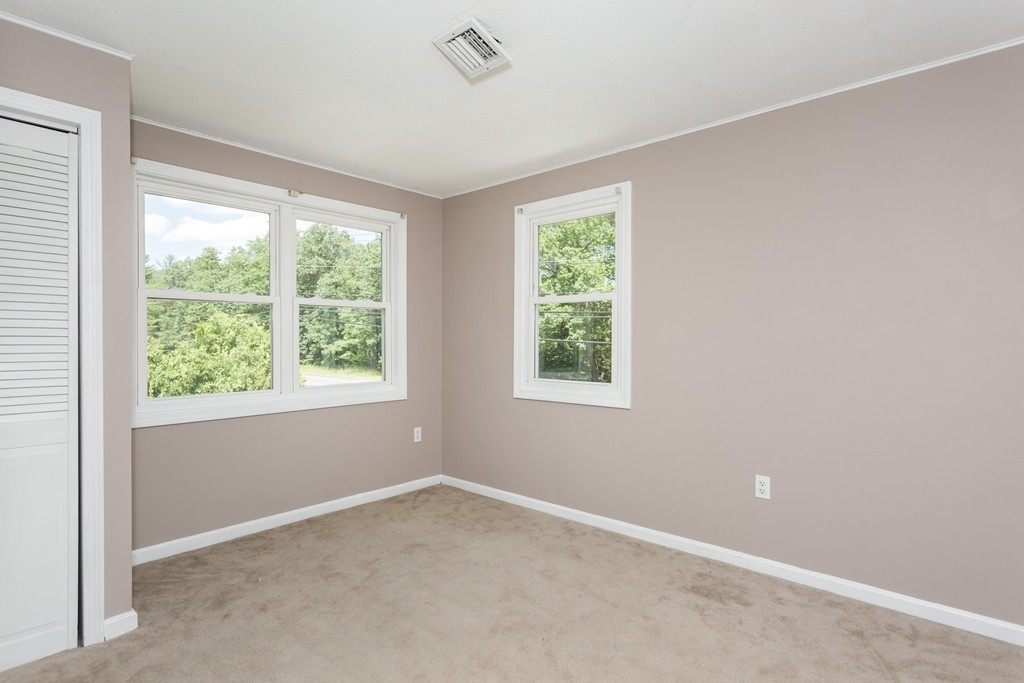 1430 Russell Road, Unit 1 Westfield, MA 01085 - Photo 16 of 30 Gallery Image 16