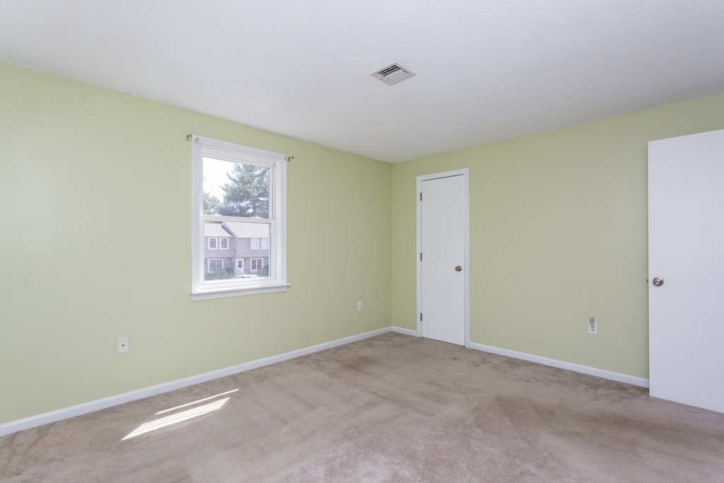 1430 Russell Road, Unit 1 Westfield, MA 01085 - Photo 20 of 30 Gallery Image 20