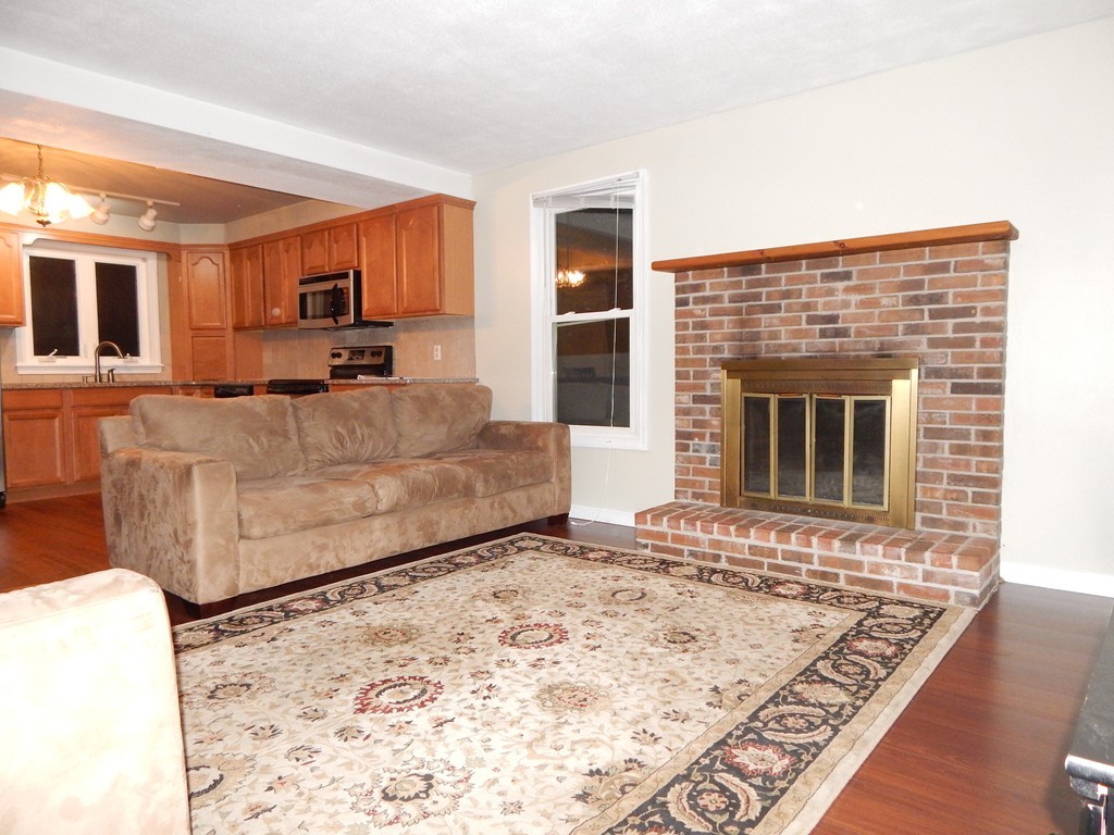1430 Russell Road, Unit 1 Westfield, MA 01085 - Photo 6 of 30 Gallery Image 6