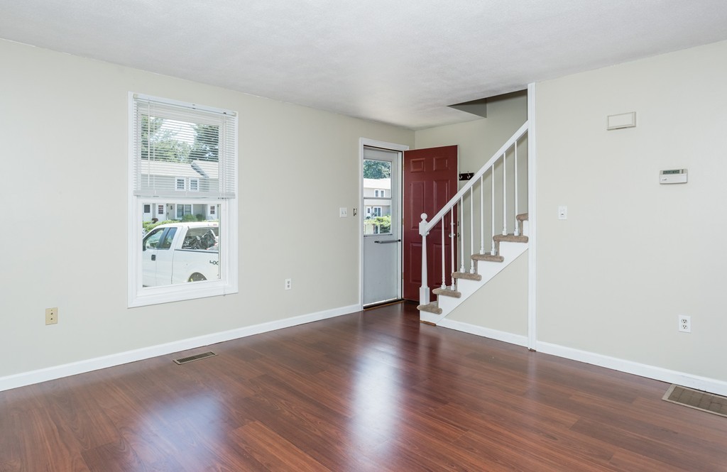 1430 Russell Road, Unit 1 Westfield, MA 01085 - Photo 7 of 30 Gallery Image 7