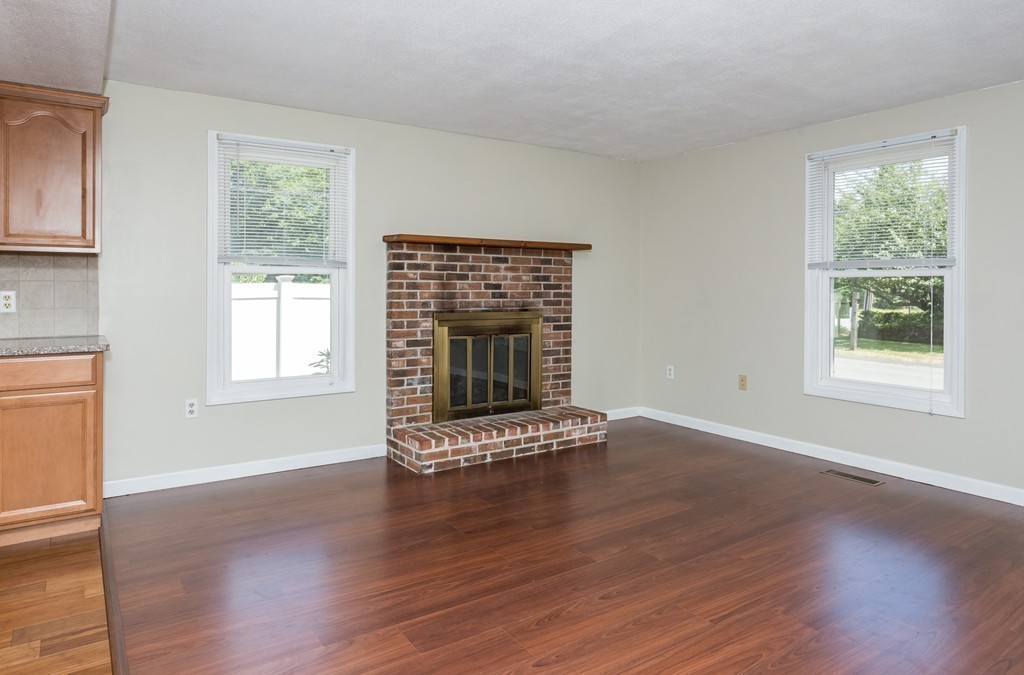 1430 Russell Road, Unit 1 Westfield, MA 01085 - Photo 10 of 30 Gallery Image 10