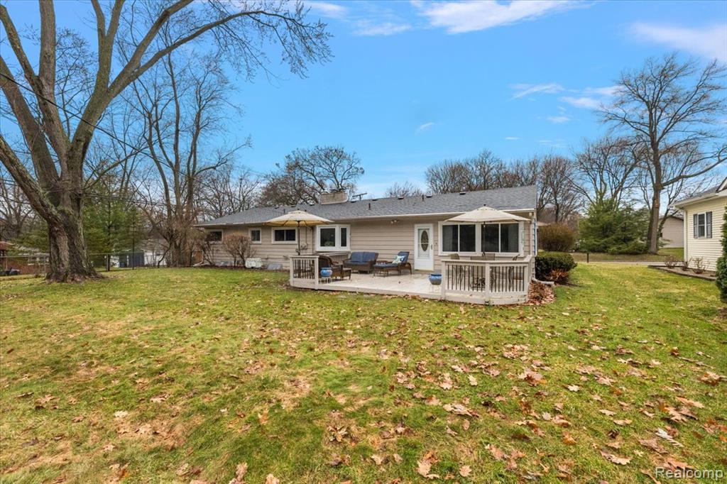 4399 Midrow Road Waterford, MI 48329 - Photo 35 of 41 Gallery Image 35