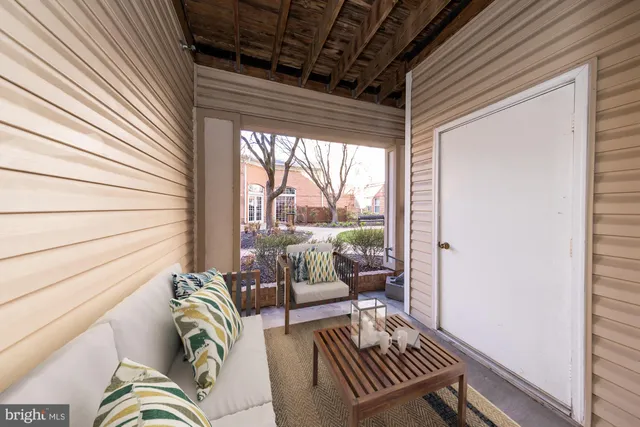 $350,000 | 400 Symphony Circle, Unit 74B, Cockeysville, MD 21030