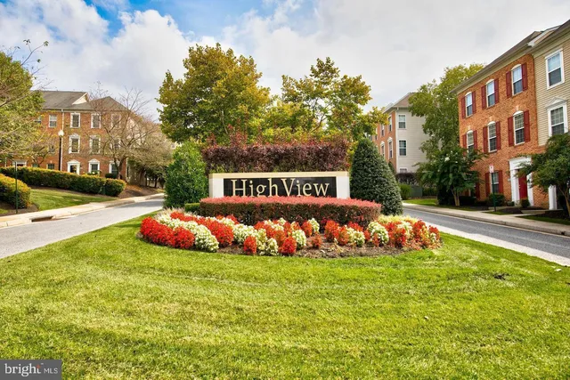 $350,000 | 400 Symphony Circle, Unit 74B, Cockeysville, MD 21030