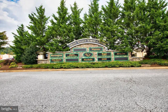$350,000 | 400 Symphony Circle, Unit 74B, Cockeysville, MD 21030