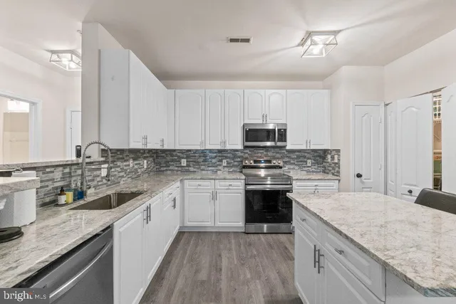 $350,000 | 400 Symphony Circle, Unit 74B, Cockeysville, MD 21030