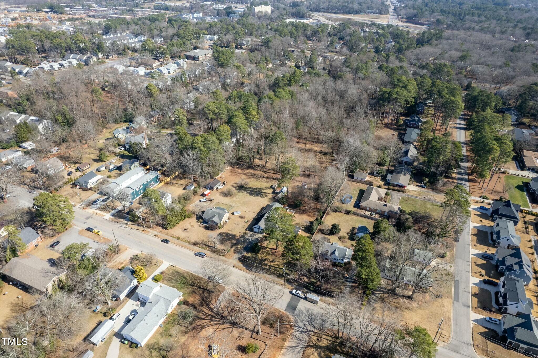 613 Powell Drive Raleigh, NC 27606 - Photo 27 of 27 611 Powell Drive - Aerial Photo