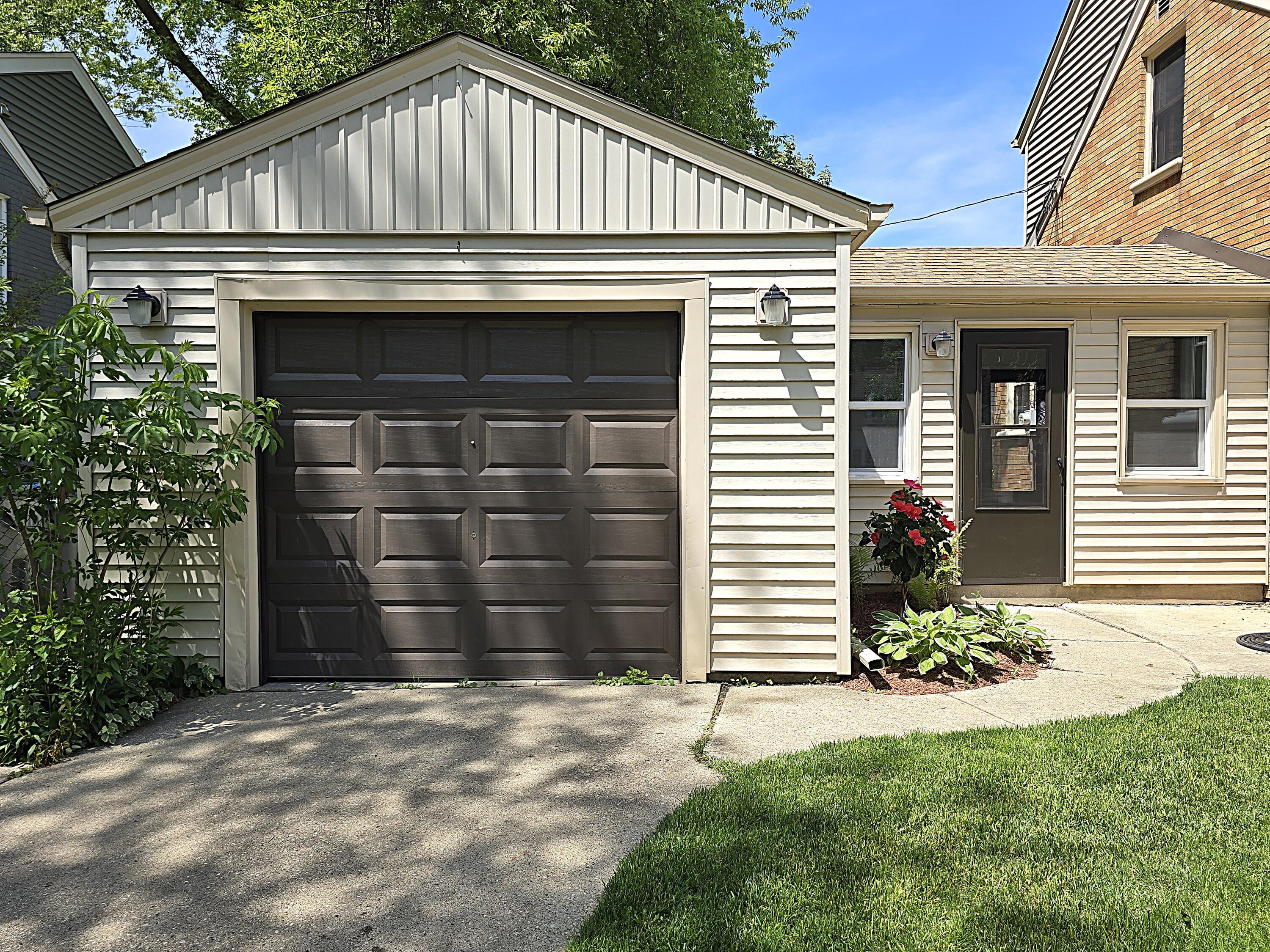 4445 South Burrell Street Milwaukee, WI 53207 - Photo 43 of 44 Attached Garage