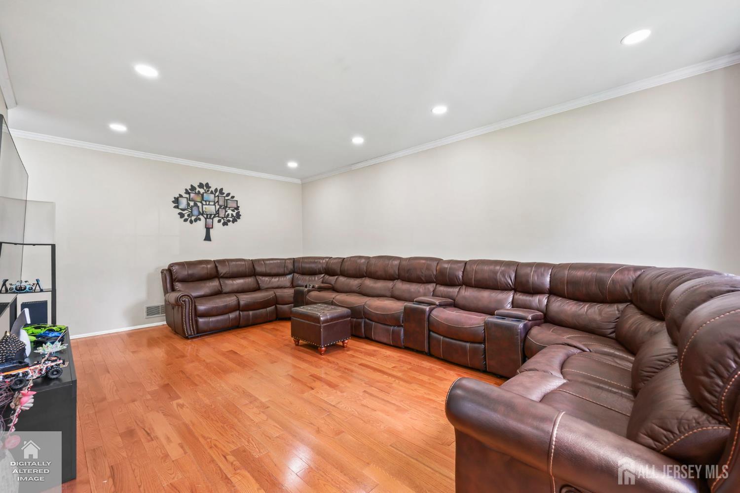 78 Henderson Road Kendall Park, NJ 08824 - Photo 5 of 40