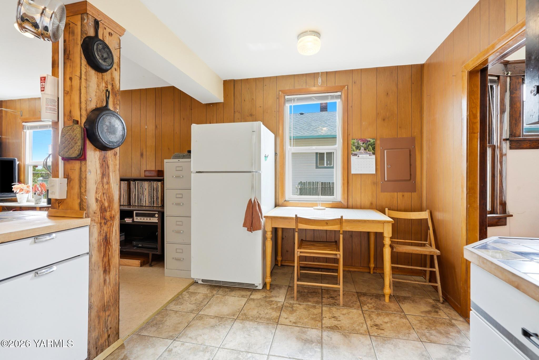 109 South 7th Street Yakima, WA 98901 - Photo 14 of 37 109 N 7th St 014