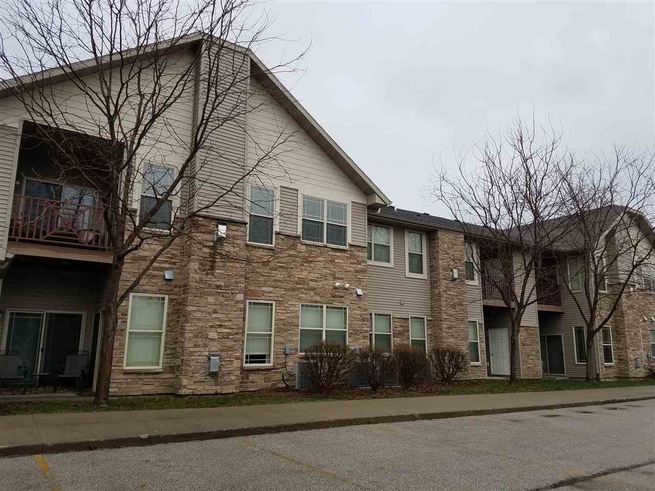 1734 Algonquin Road, Unit 1734 Iowa City, IA 52245 - Photo 1 of 17 Gallery Image 1