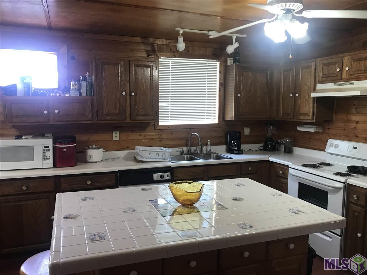 124 Lumcon Road Golden Meadow, LA 70357 - Photo 9 of 28 Gallery Image 9