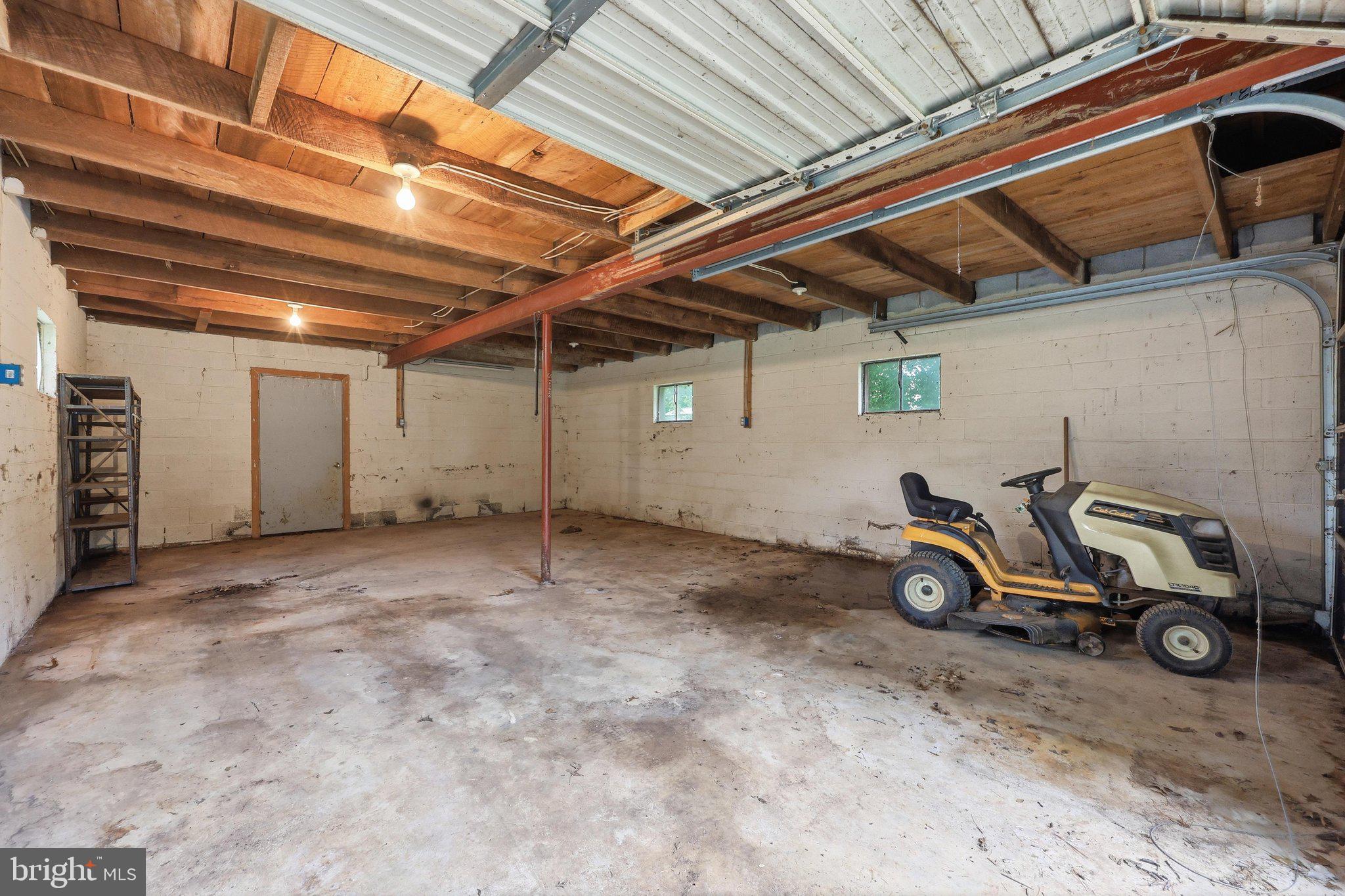 11703 Fingerboard Road Monrovia, MD 21770 - Photo 27 of 46 Garage. Mower does not convey