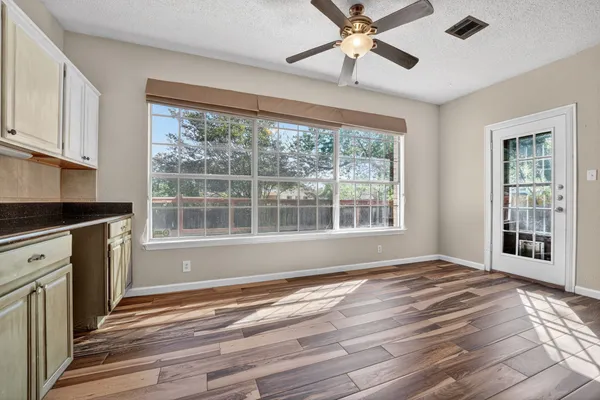 $2,395 | 1009 Oaklands Drive, Round Rock, TX 78681