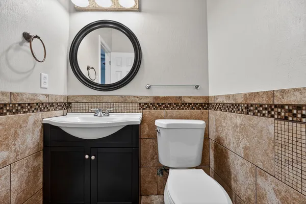 $2,395 | 1009 Oaklands Drive, Round Rock, TX 78681