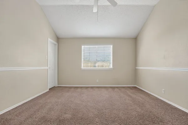 $2,395 | 1009 Oaklands Drive, Round Rock, TX 78681