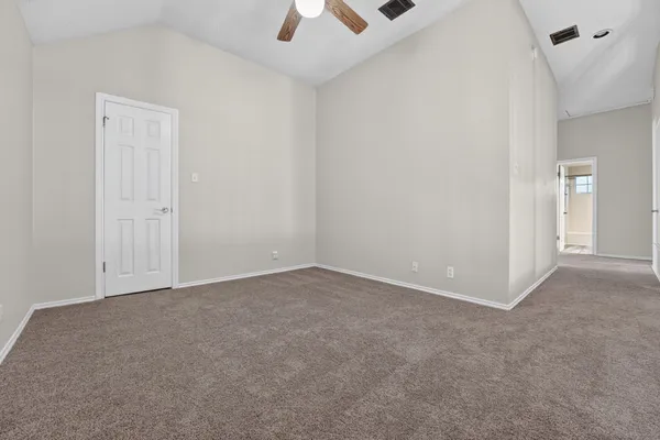 $2,395 | 1009 Oaklands Drive, Round Rock, TX 78681