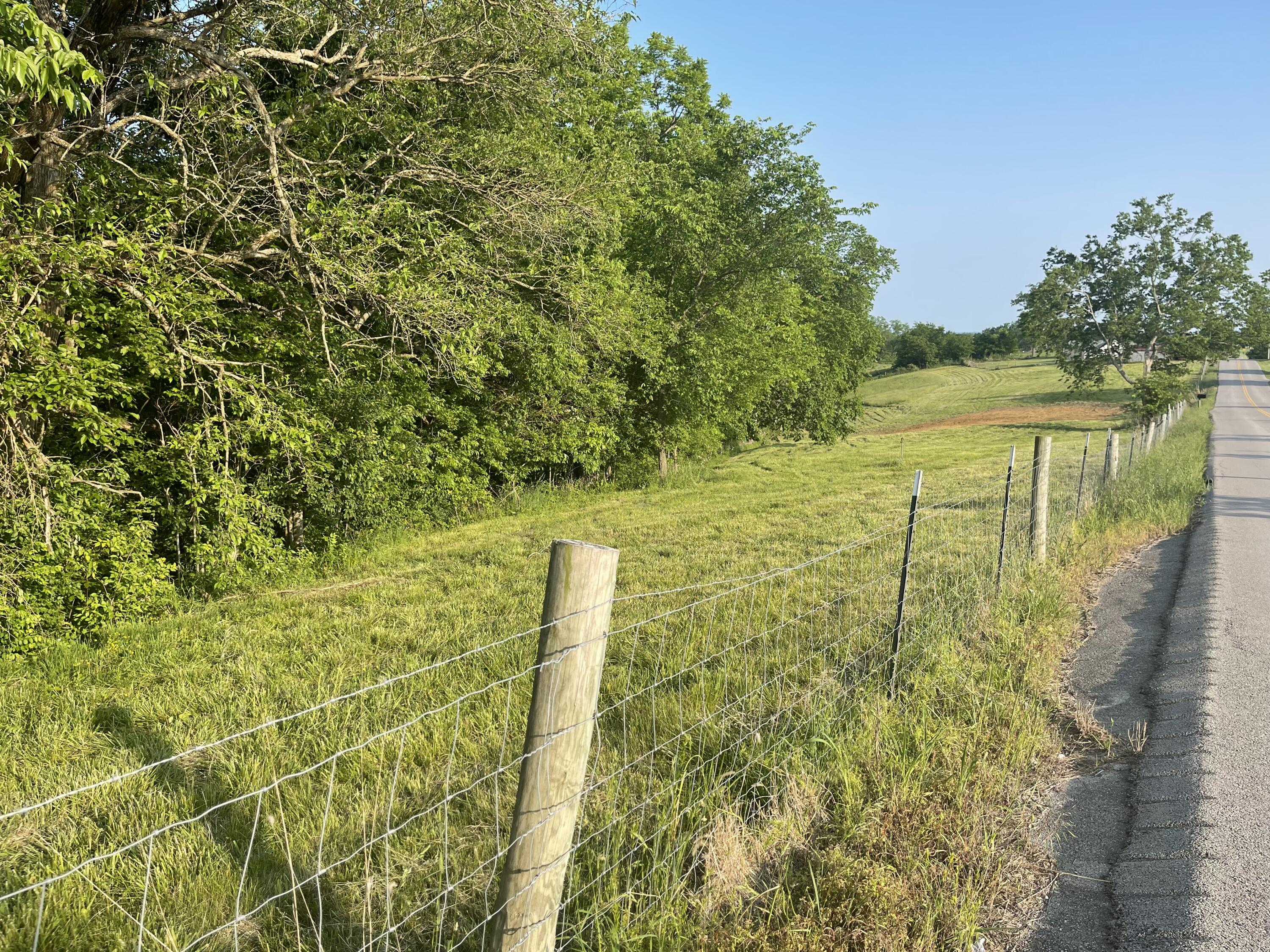 1-acre Lot Nina Ridge Road Lancaster, KY 40444 - Photo 2 of 4 B9FECA6C-CF10-494B-9CAB-BBC815266153