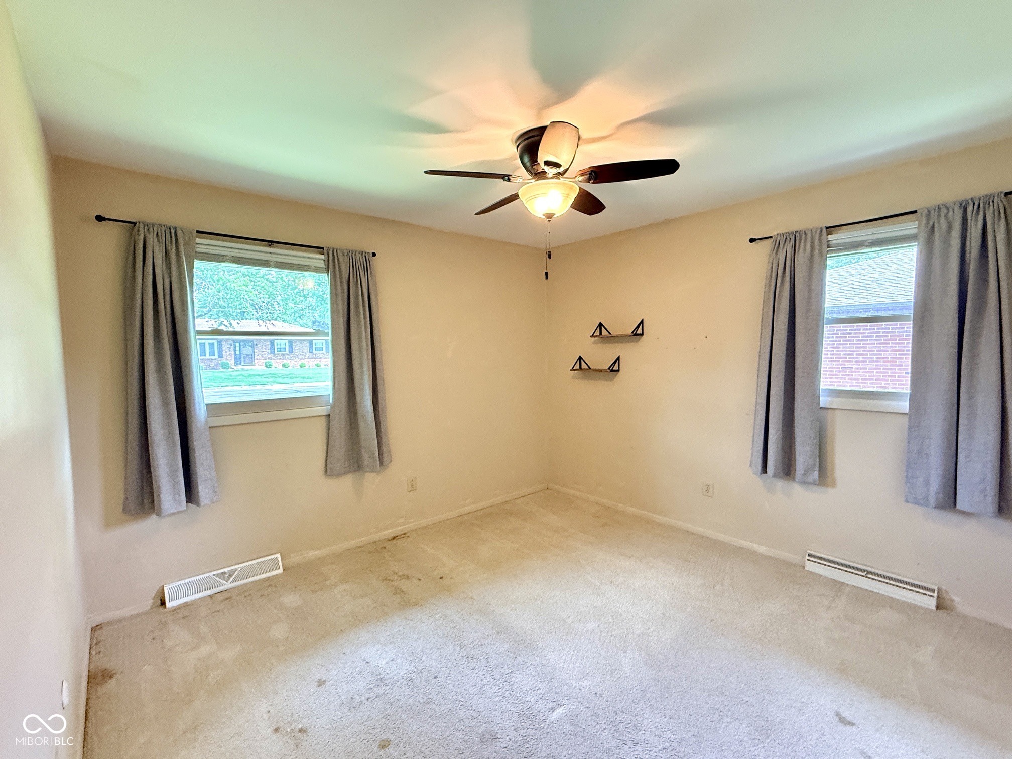 4525 Chapel Drive Columbus, IN 47203 - Photo 14 of 22