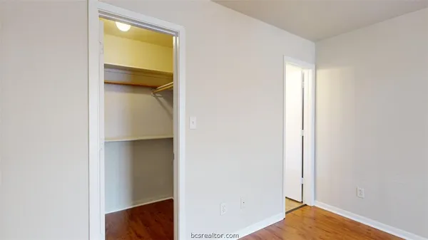 $1,150 | 1513 Hollow Hill Drive, Unit B, Bryan, TX 77802