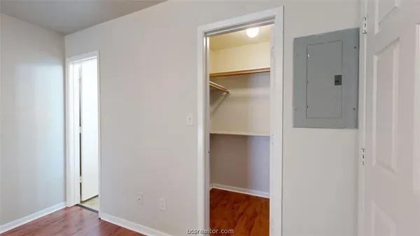 $1,150 | 1513 Hollow Hill Drive, Unit B, Bryan, TX 77802