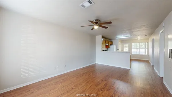 $1,150 | 1513 Hollow Hill Drive, Unit B, Bryan, TX 77802