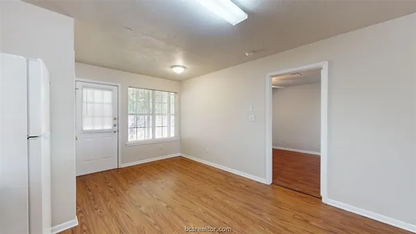 $1,150 | 1513 Hollow Hill Drive, Unit B, Bryan, TX 77802