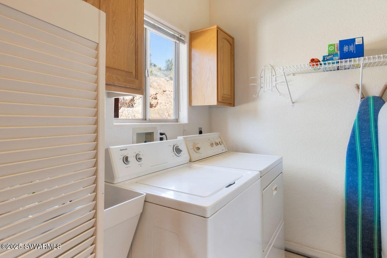858 Rabbit Run Clarkdale, AZ 86324 - Photo 22 of 40 Laundry Room