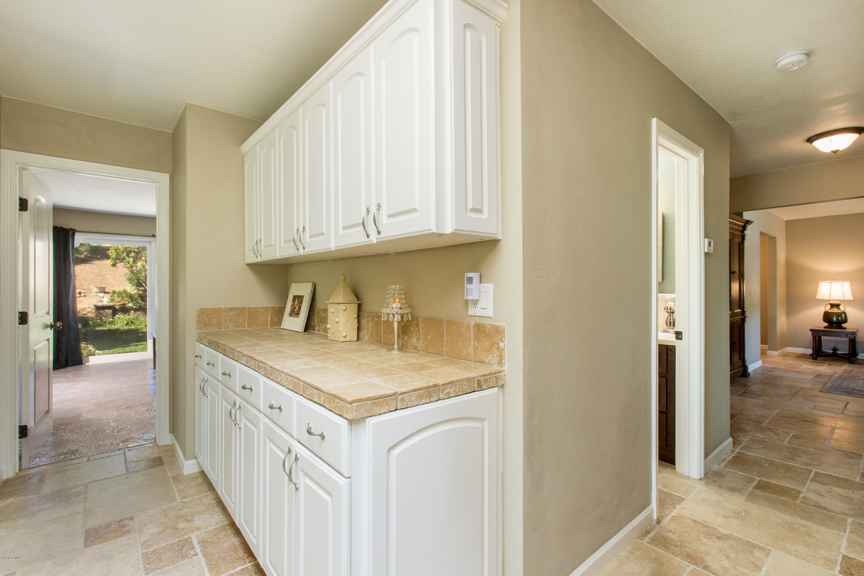1177 Rambling Road Simi Valley, CA 93065 - Photo 26 of 56 1177 Rambling Rd HsHProd-13