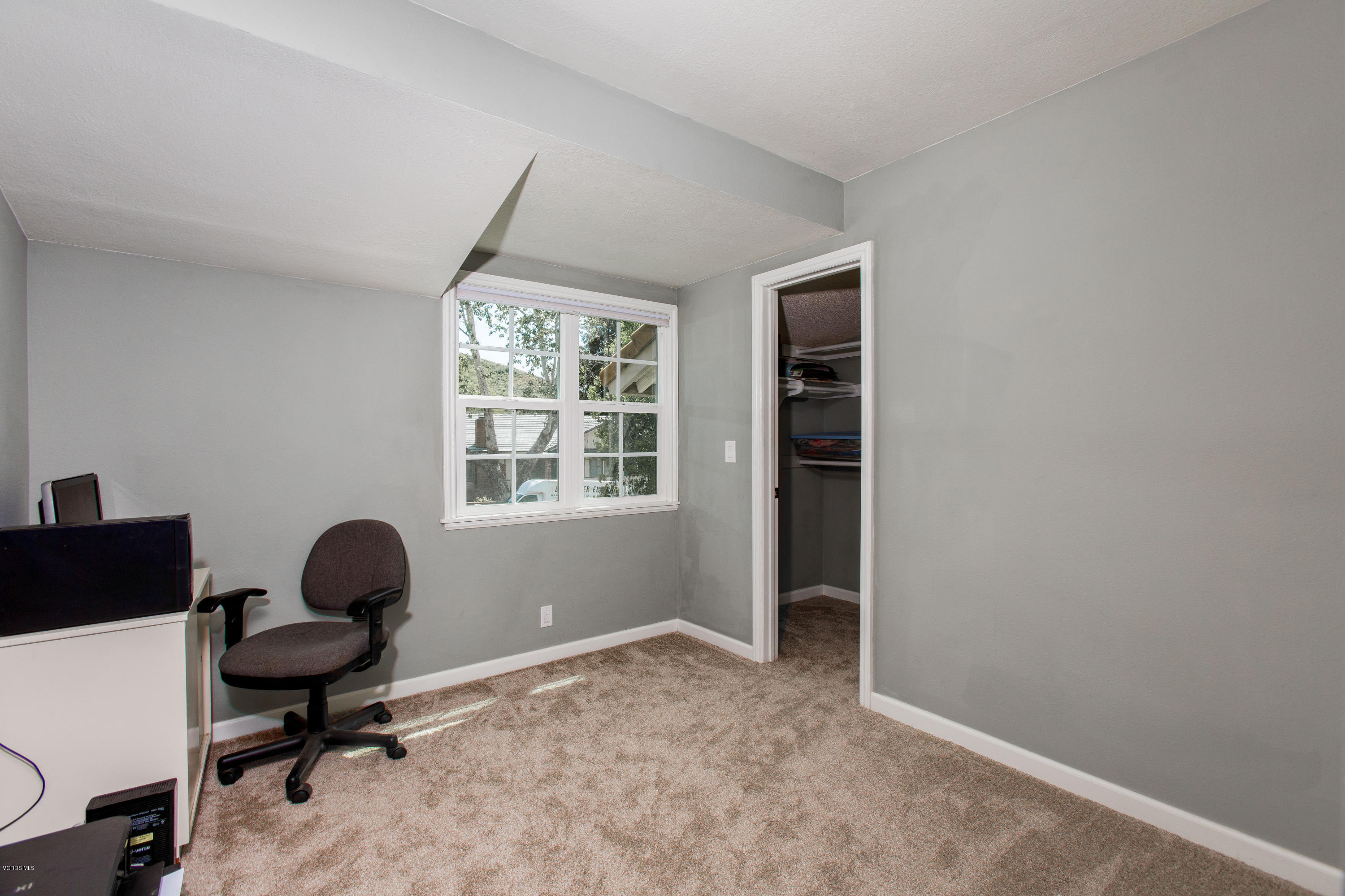 1177 Rambling Road Simi Valley, CA 93065 - Photo 29 of 56 a workspace with furniture and a window