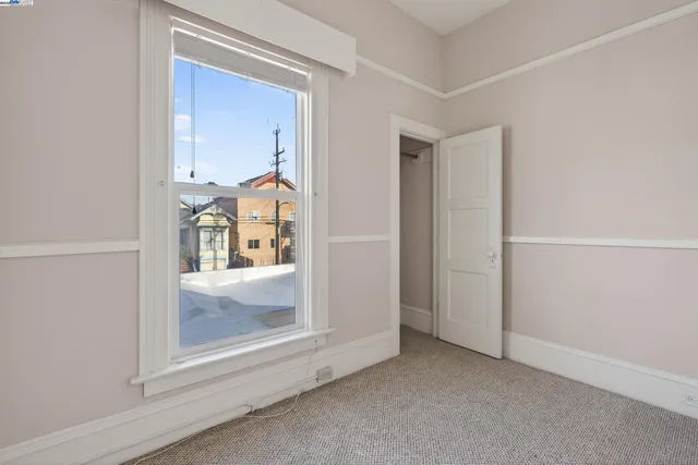 $850,000 | 1011 East 11th Street, Oakland, CA 94606