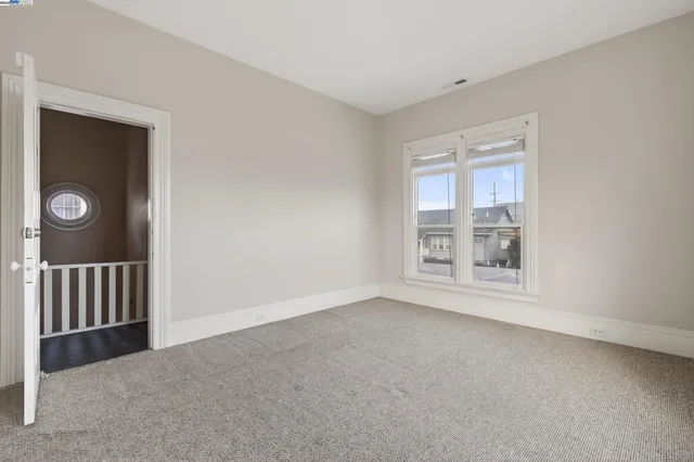 $850,000 | 1011 East 11th Street, Oakland, CA 94606