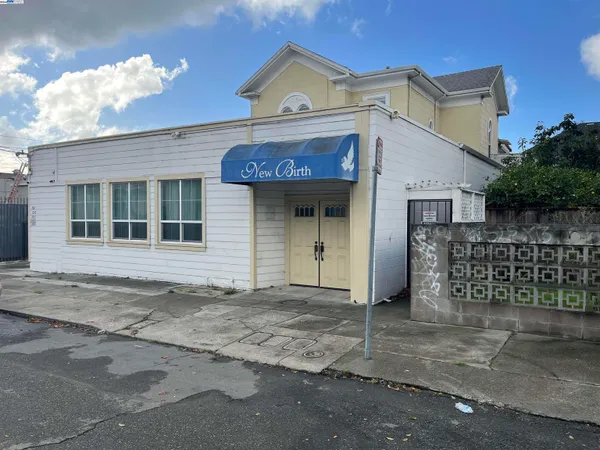 $850,000 | 1011 East 11th Street, Oakland, CA 94606