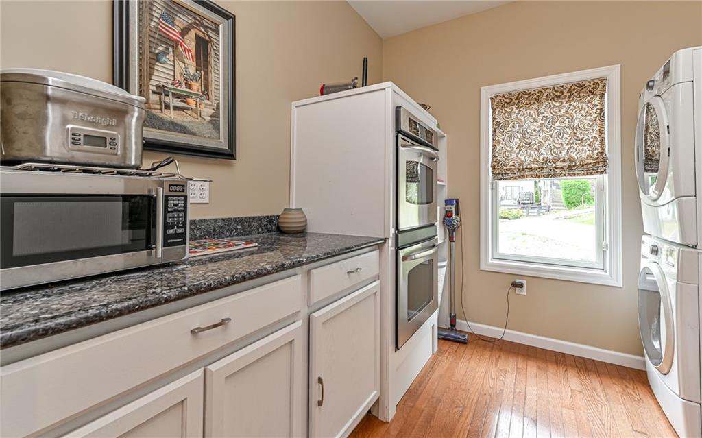 3617 Colmar Street Pittsburgh, PA 15213 - Photo 19 of 41 Wow!!!